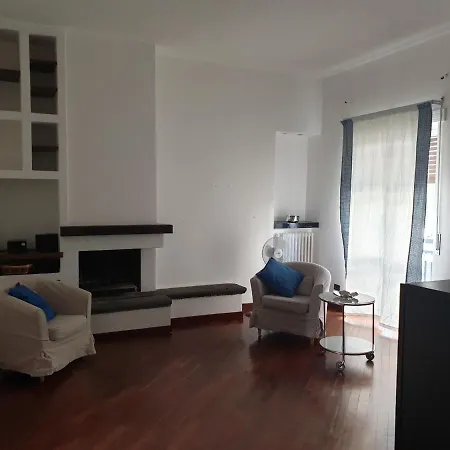 Roberto'S House *